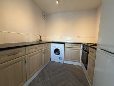 Chiffon Way, Salford, Image 4