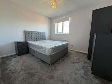 Chiffon Way, Salford, Image 5