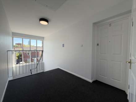 Chiffon Way, Salford, Image 8