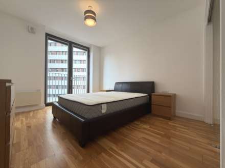 The Hub, Piccadilly Place, Image 7