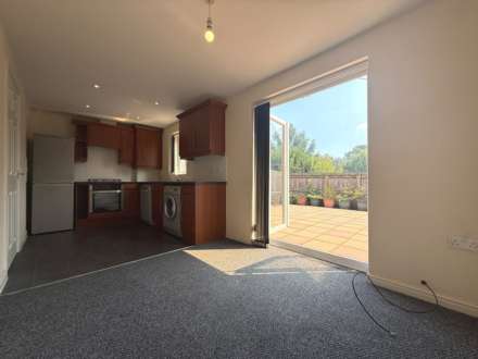 Property For Rent Cherry Avenue, Manchester