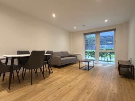 Property For Rent Advent Way, Manchester