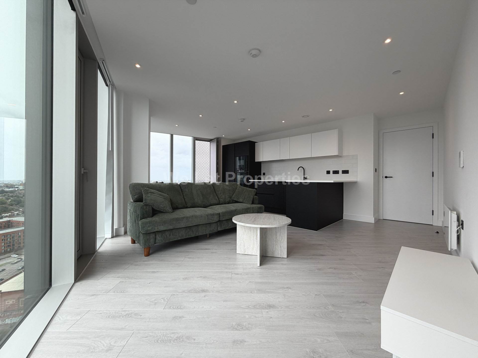 Vista River Gardens, Trinity Way, Image 2