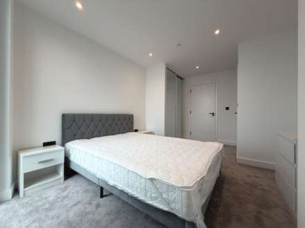 Vista River Gardens, Trinity Way, Image 10