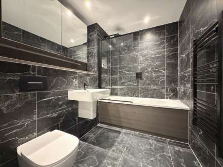 Vista River Gardens, Trinity Way, Image 16