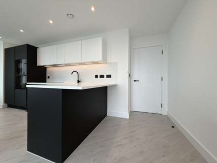 Vista River Gardens, Trinity Way, Image 8