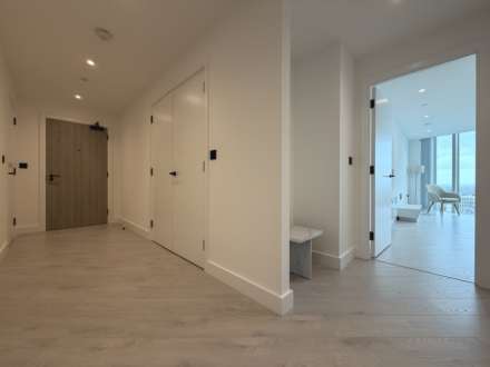 Vista River Gardens, Trinity Way, Image 9