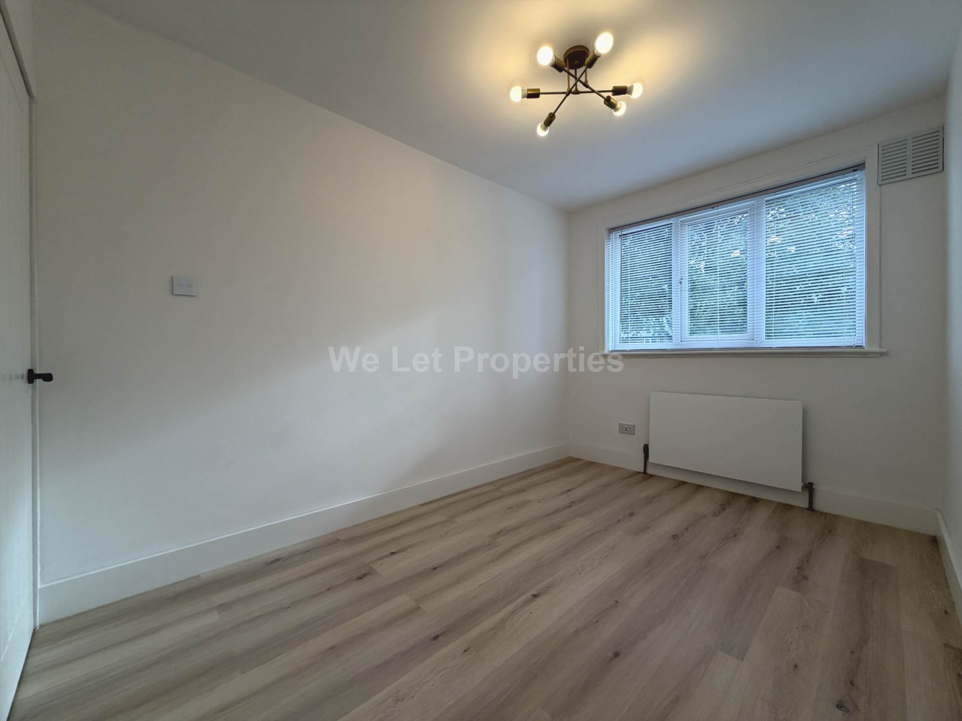 Foxwood Gardens, Burnage, Image 16