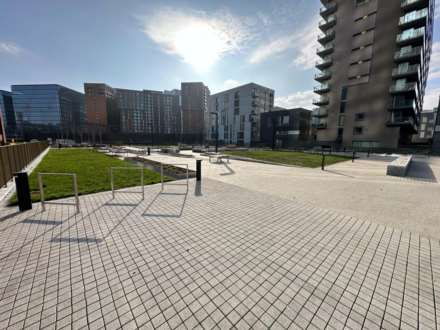 Abito, Greengate, Image 9
