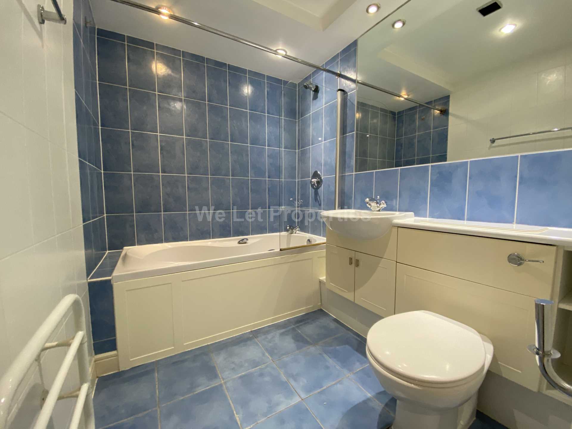 W3, Whitworth Street West, Image 9