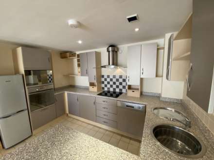 W3, Whitworth Street West, Image 4