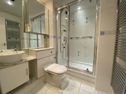 W3, Whitworth Street West, Image 7