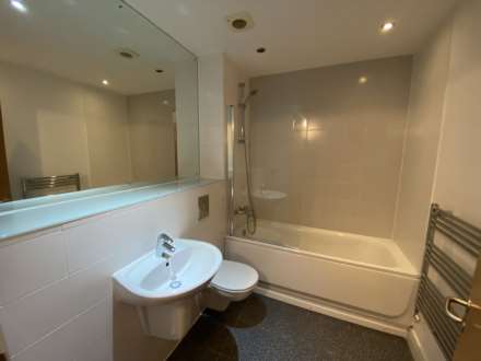 Lake House, Castlefield Locks, Image 8