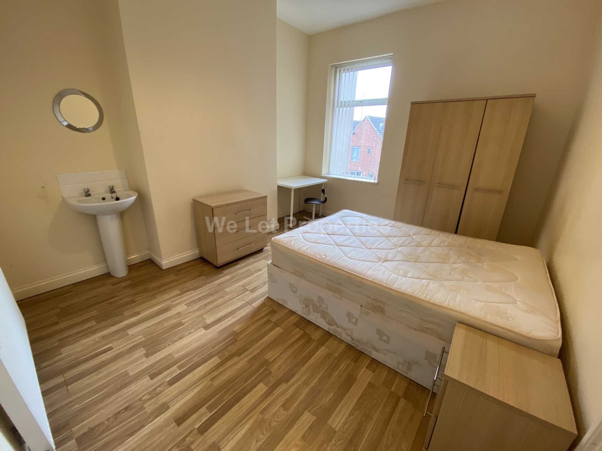 Fitzwarren Street, Salford, Image 9