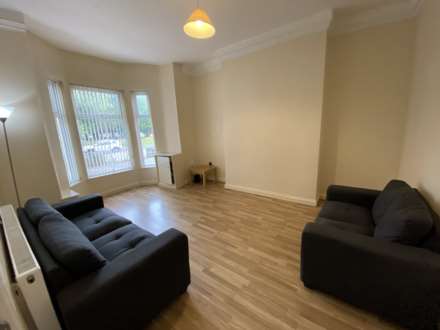 6 Bedroom House, Fitzwarren Street, Salford