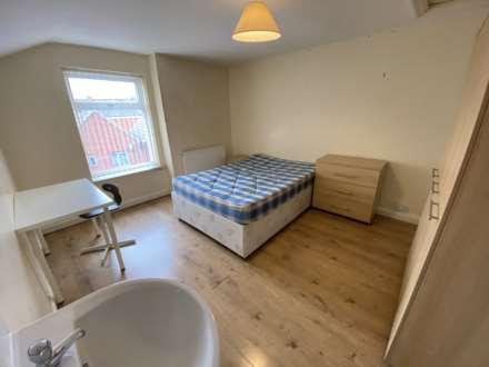 Fitzwarren Street, Salford, Image 11