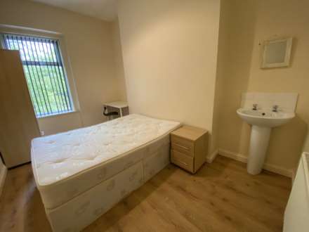 Fitzwarren Street, Salford, Image 8