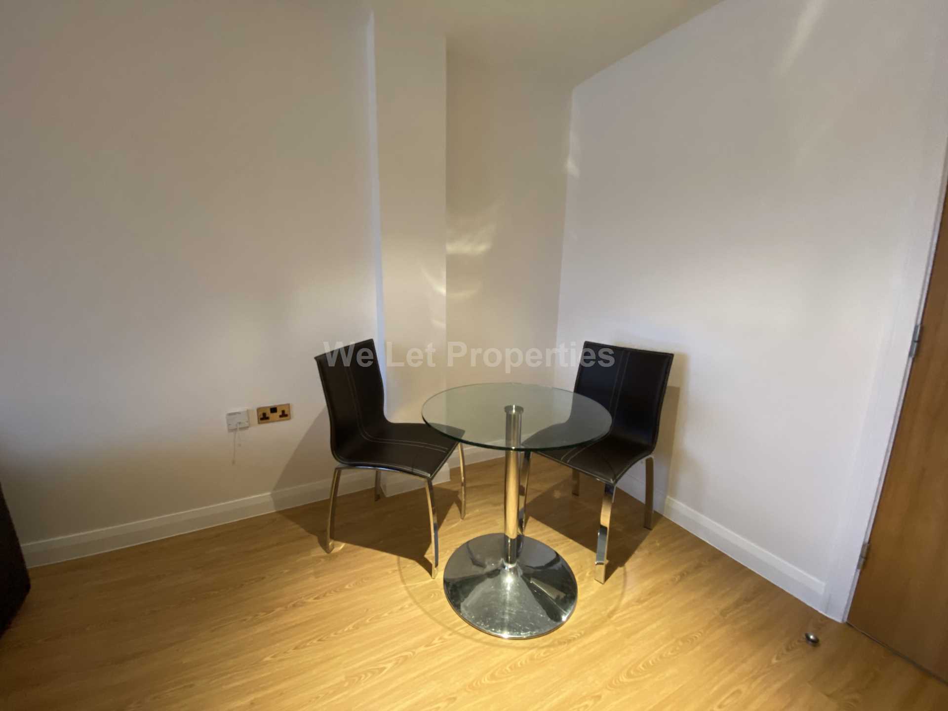 XQ7, Taylorson Street South, Image 3