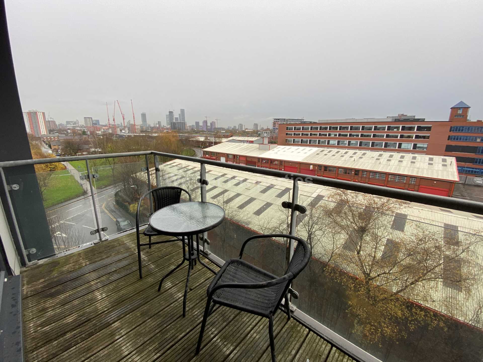 XQ7, Taylorson Street South, Image 6