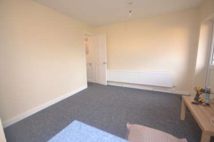 Culver Lane, Reading, Image 4