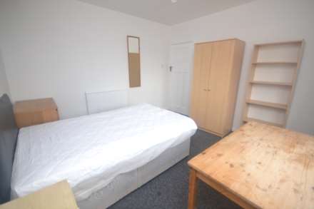 Culver Lane, Reading, Image 9