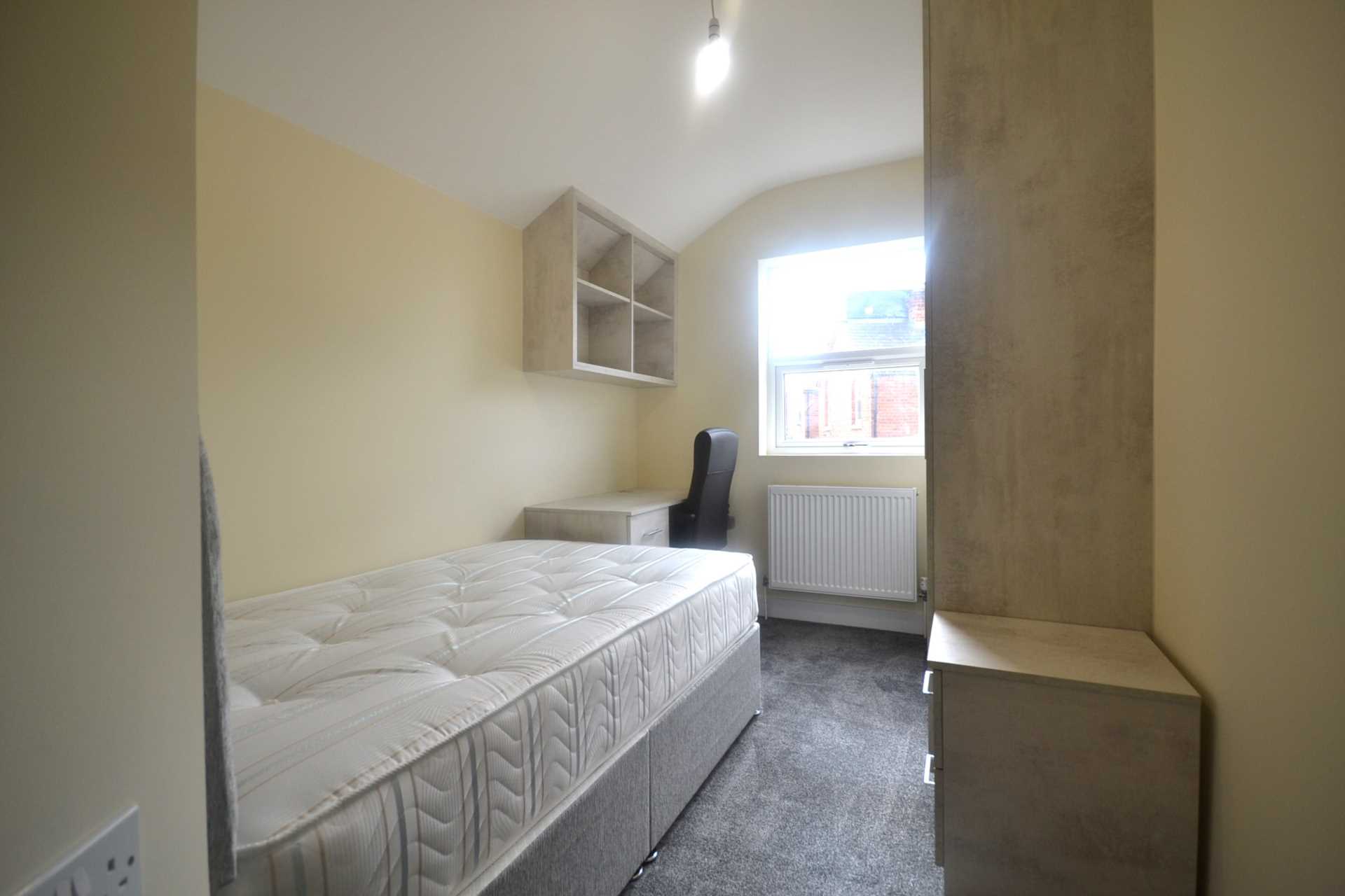 Grange Avenue, Reading, Image 9