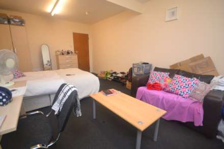 Wokingham Road, Reading, Image 4