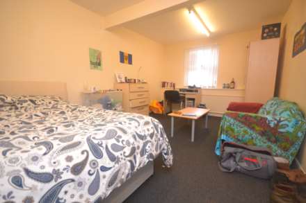 Wokingham Road, Reading, Image 5