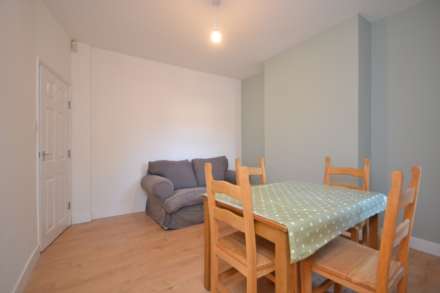 Blenheim Road, Reading, Image 4
