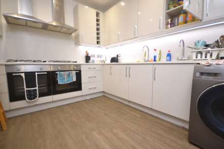 7 Bedroom Terrace, Blenheim Road, Reading