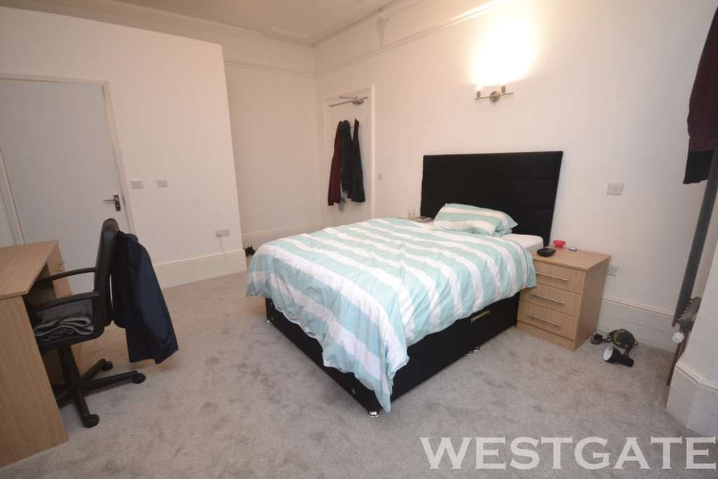 London Road, Reading, Image 14