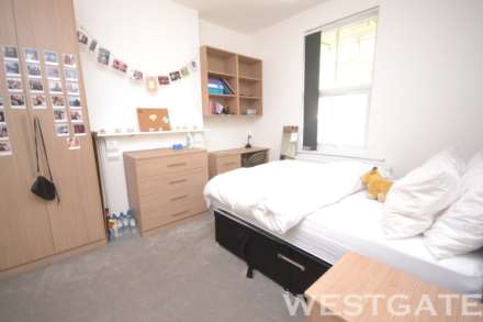 London Road, Reading, Image 10