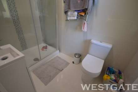 London Road, Reading, Image 9