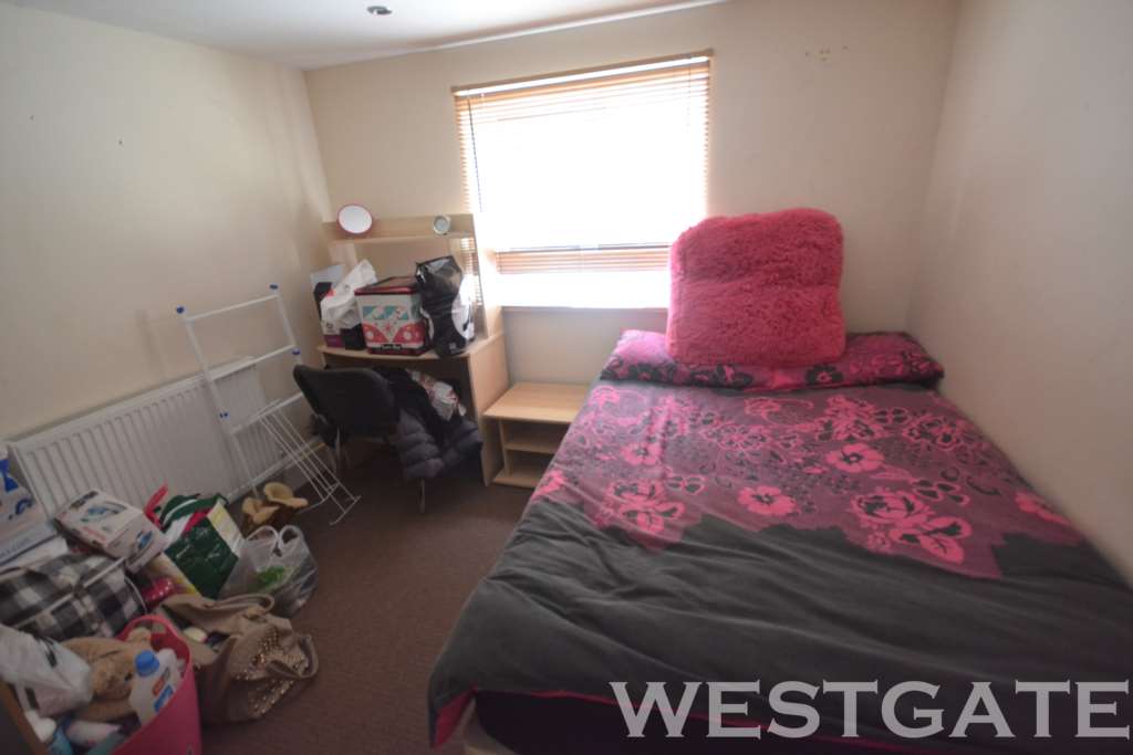 Carnarvon  Road, Reading, Image 2