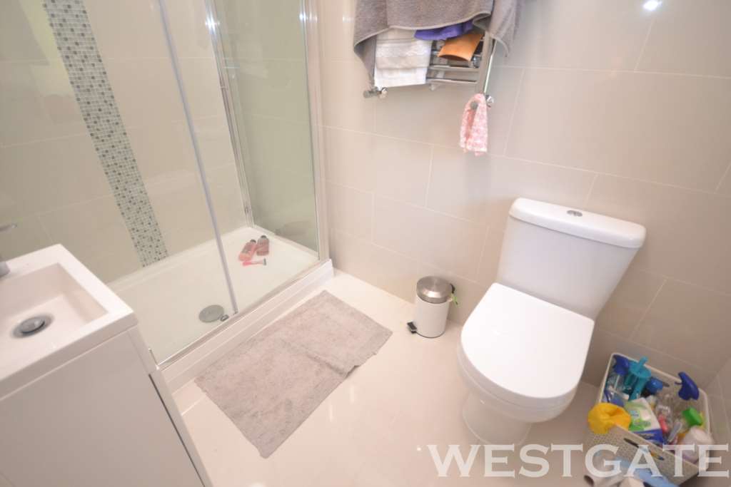 London Road, Reading, Image 9