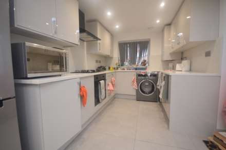 Grange Avenue, Reading