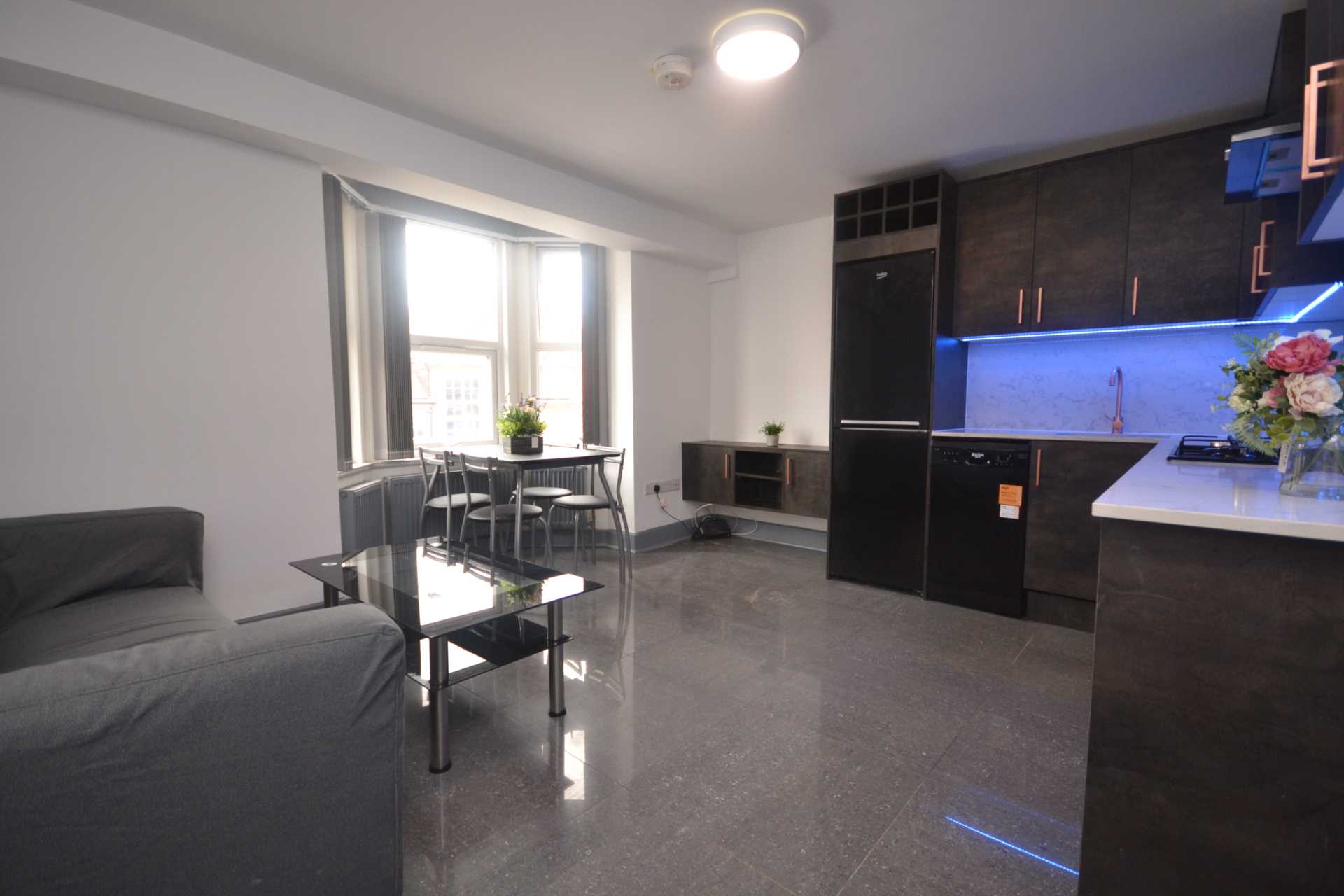 Wokingham Road, Reading, Image 1