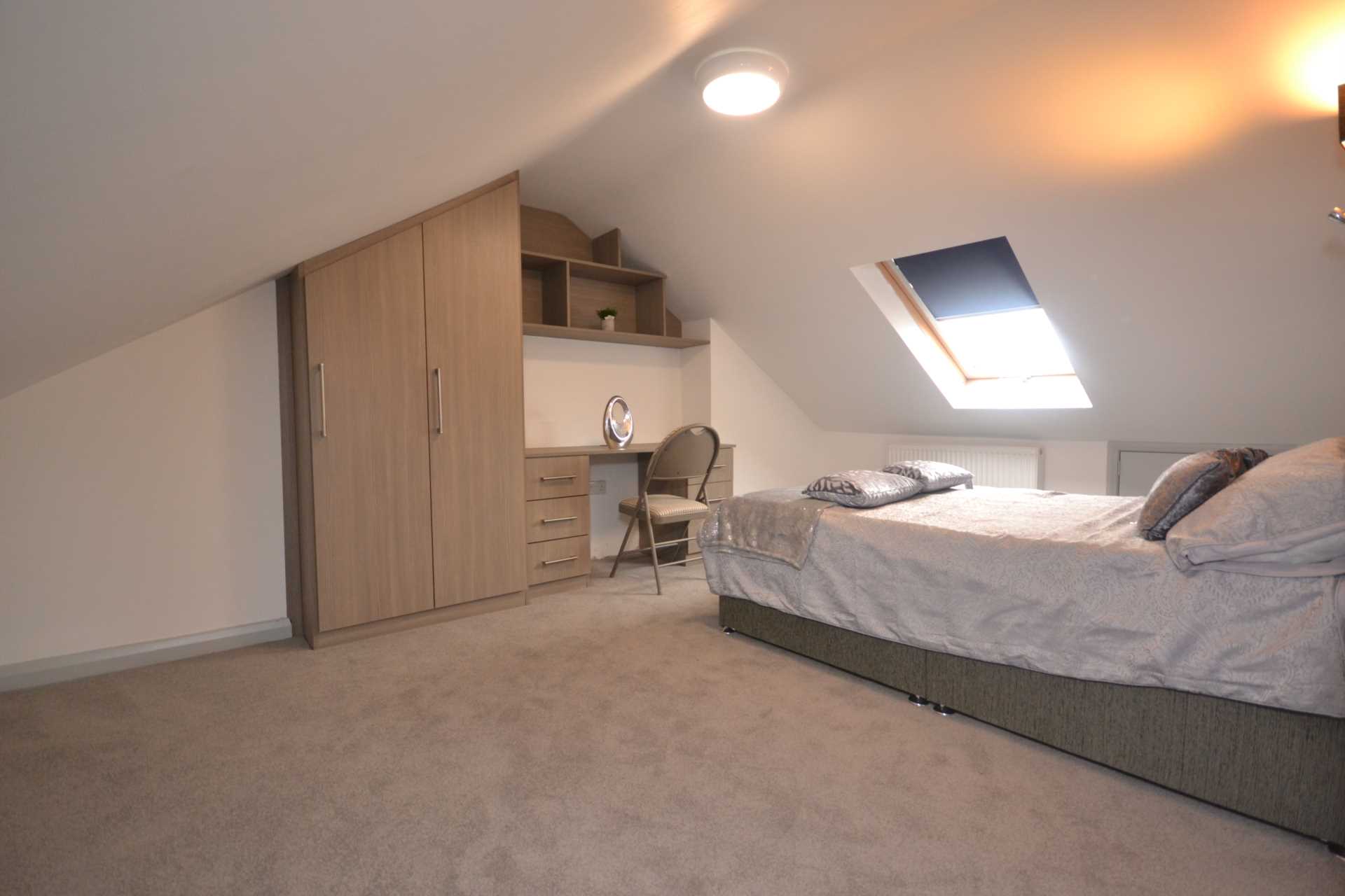Wokingham Road, Reading, Image 4