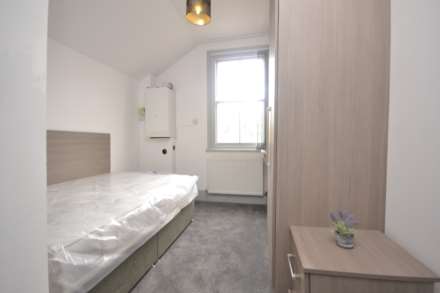 Wokingham Road, Reading, Image 7