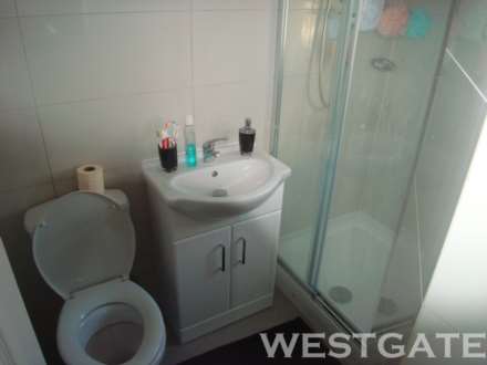 Carnarvon  Road, Reading, Image 12