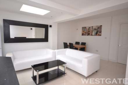 Carnarvon  Road, Reading, Image 2