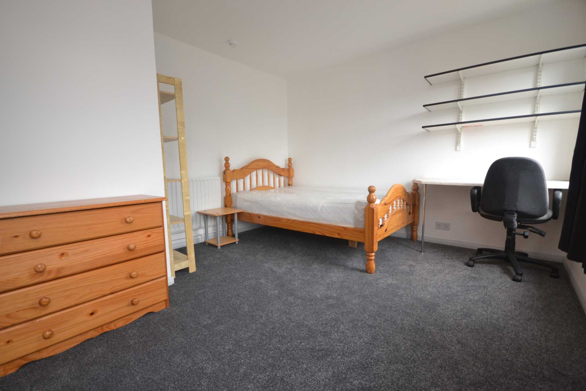 Spring Terrace, Reading, Image 6