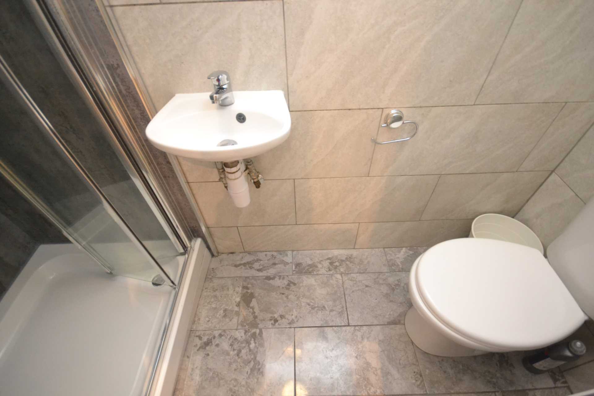 Spring Terrace, Reading, Image 9