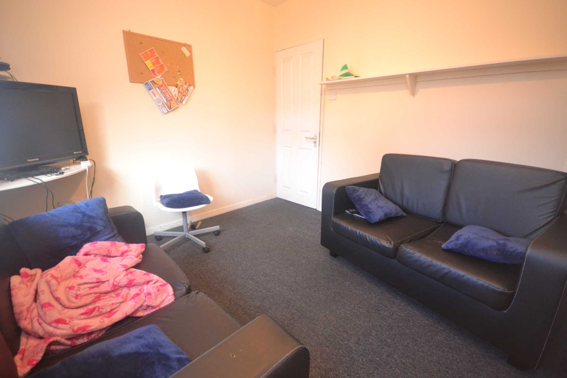 Blenheim Gardens, Reading, Image 4