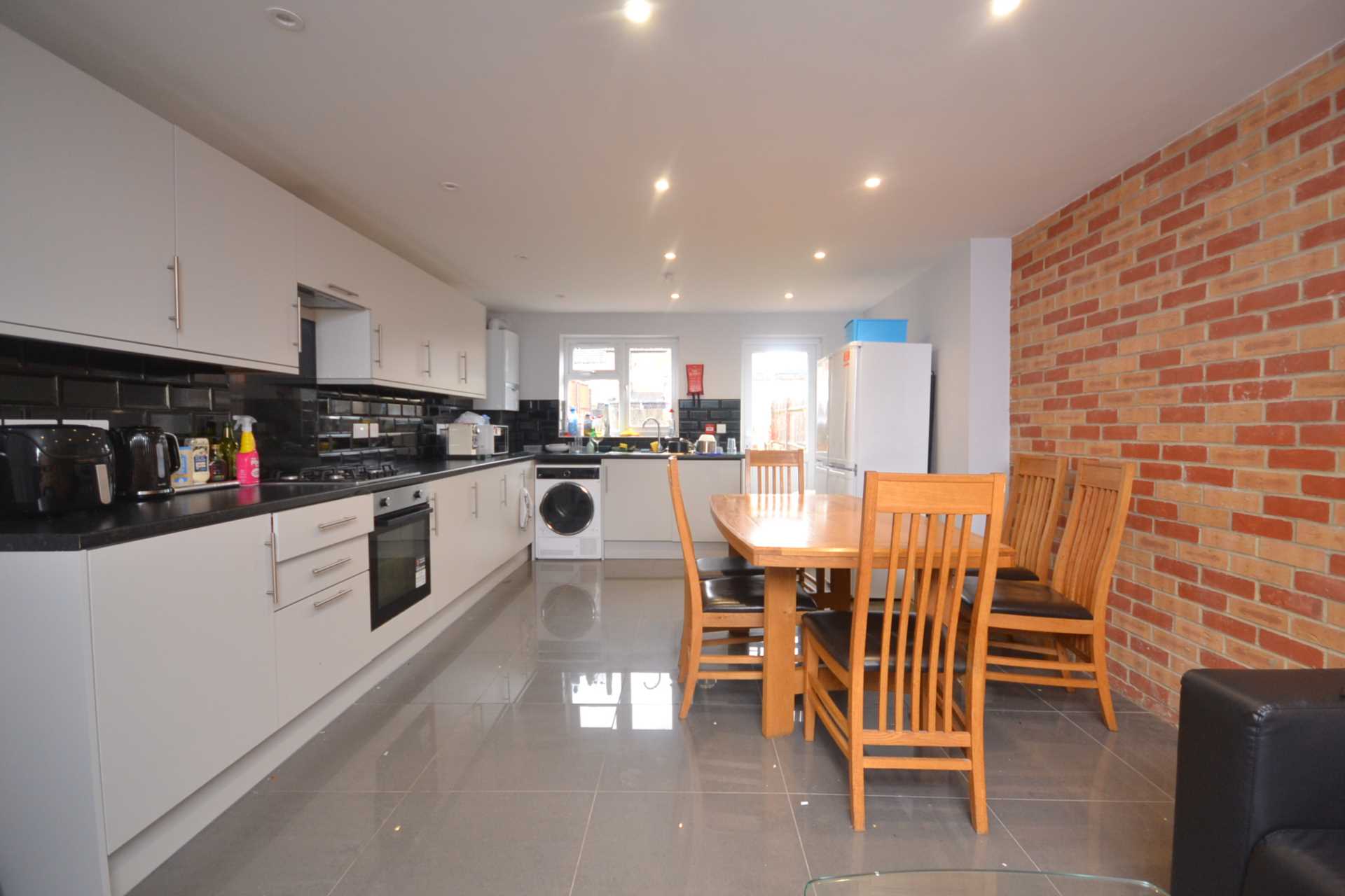 De Beauvoir Road, Reading, Image 2