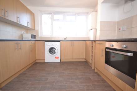 Erleigh Road, Reading, Image 2