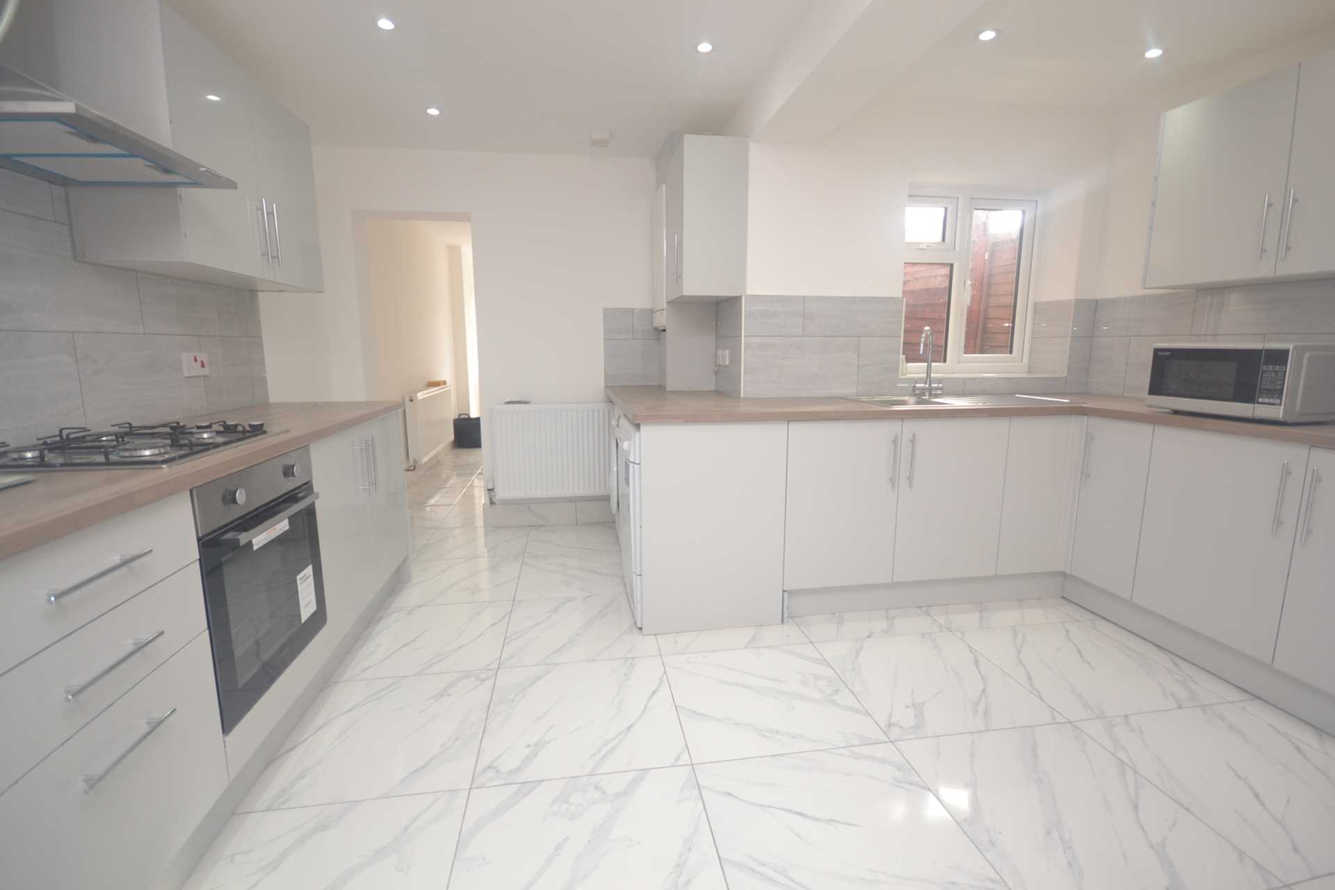 Donnington Road, Reading, Image 1