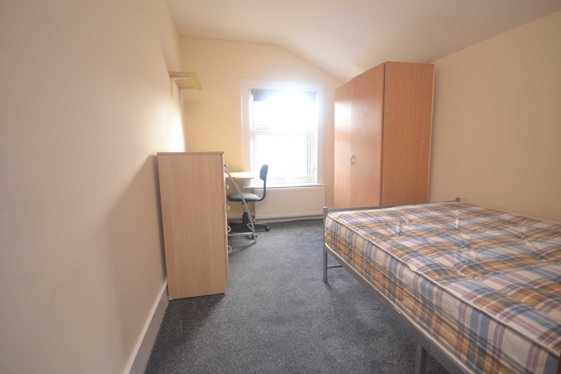 Donnington Road, Reading, Image 10