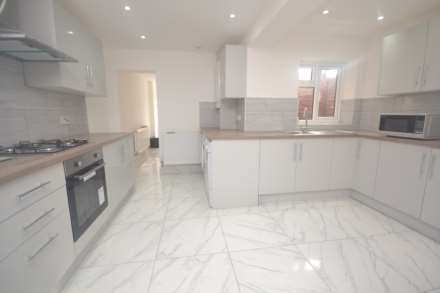 Donnington Road, Reading, Image 1