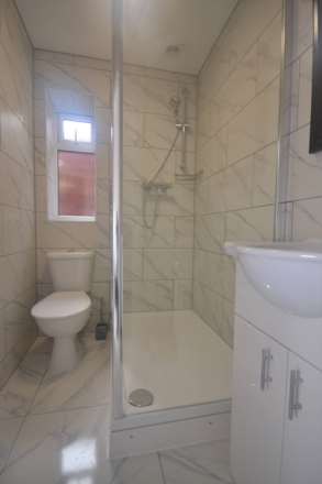 Donnington Road, Reading, Image 13